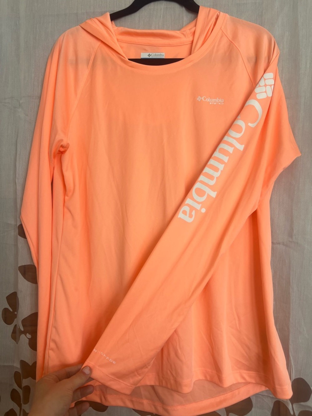 Columbia Peach Long Sleeve Hooded Sun Tee - Picture 2 of 6